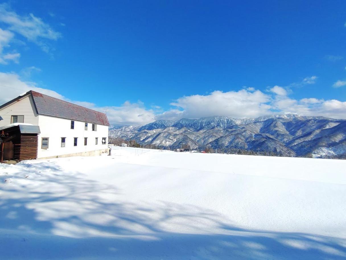 Hakuba Norikura Wakaguri Guesthouse Otari Bagian luar foto